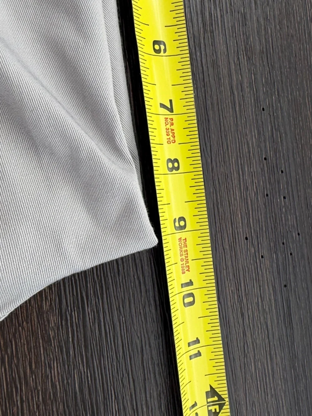 J. CREW Men’s Size 40 Gray 9 inch Inseam Flat Front Shorts